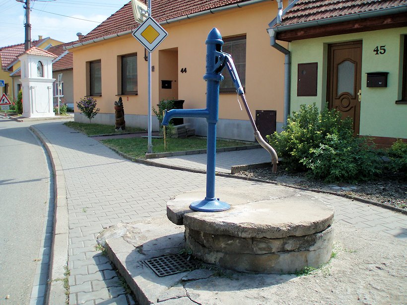 studna bez jména (7178) - červenec 2013