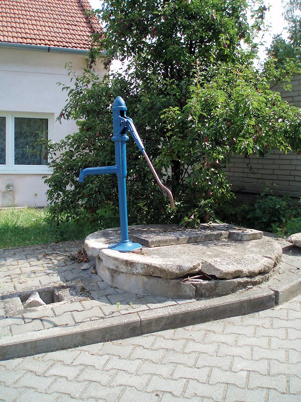 studna bez jména (7182) - červenec 2013