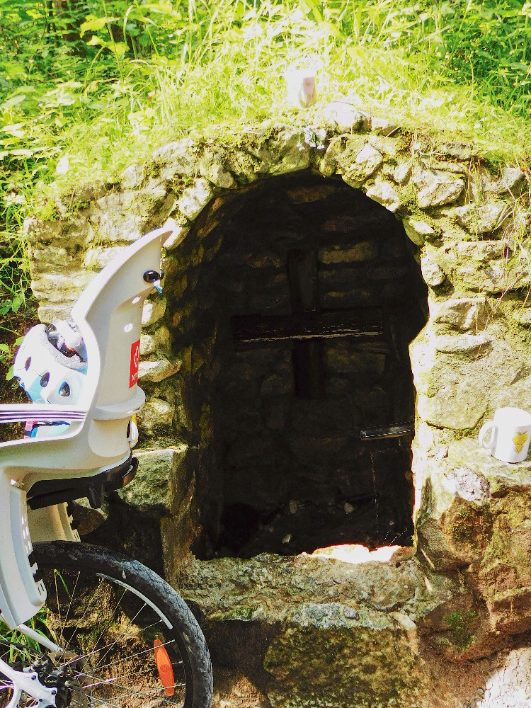 studánka Pomezní pramen (7236) - srpen 2023