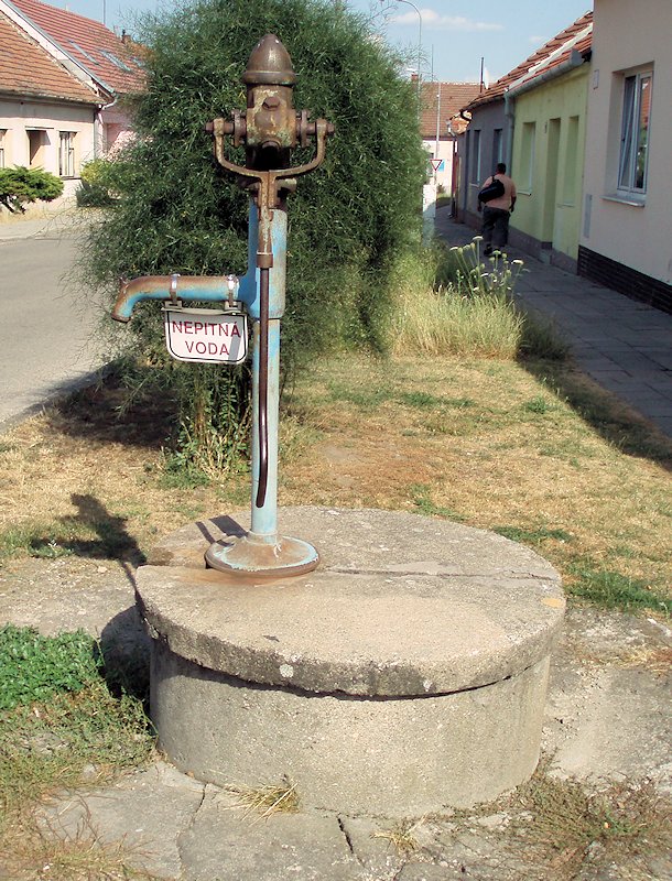 studna bez jména (7258) - srpen 2013