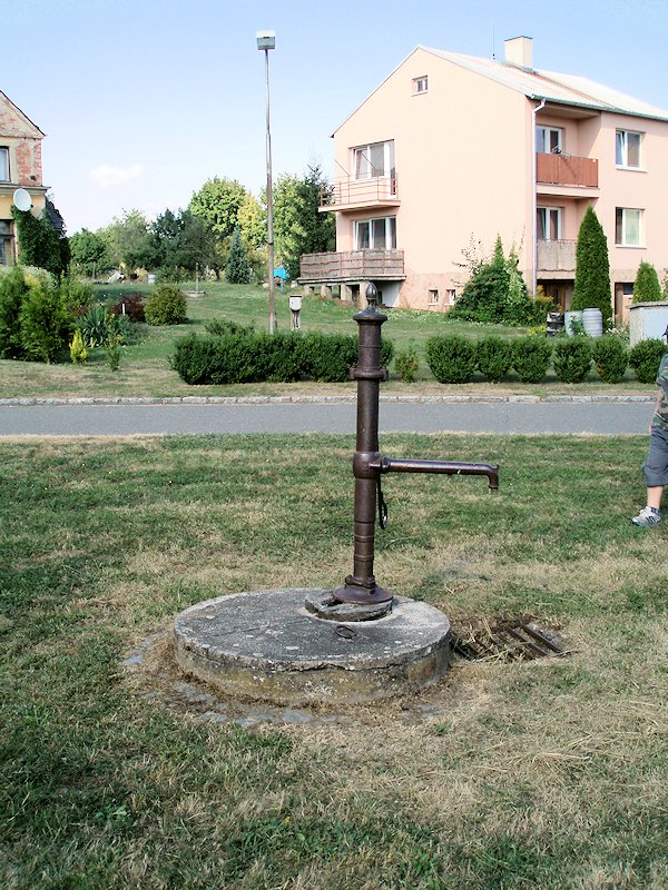 studna bez jména (7384) - srpen 2013