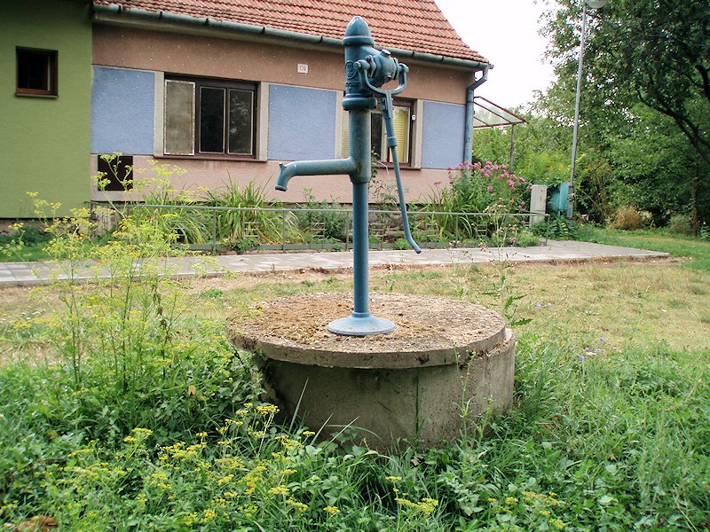 studna bez jména (7394) - srpen 2013