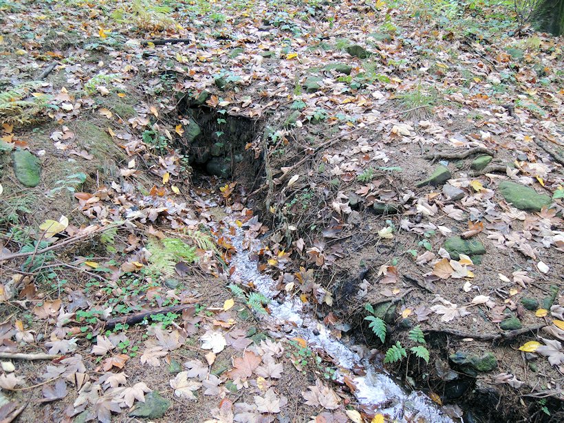 pramen bez jména (7652) - říjen 2013
