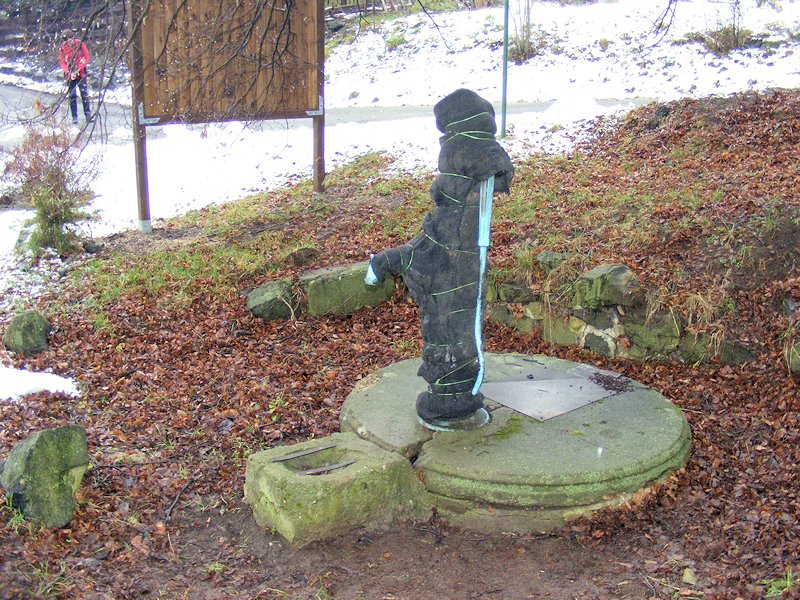 studna bez jména (7910) - leden 2014