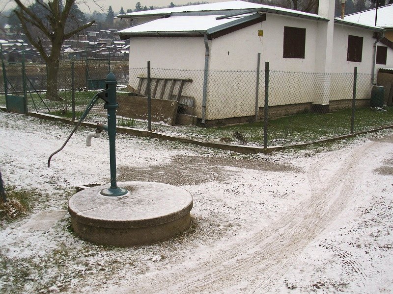 studna bez jména (7943) - leden 2014