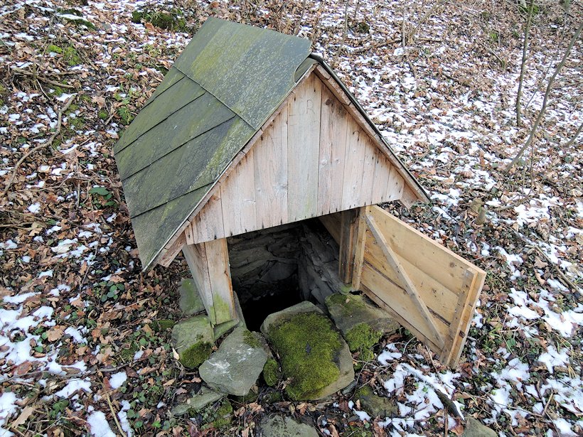 studánka Nad rybníčkem (7955) - únor 2014