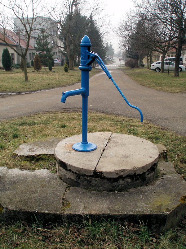 studna bez jména (7965) - únor 2014