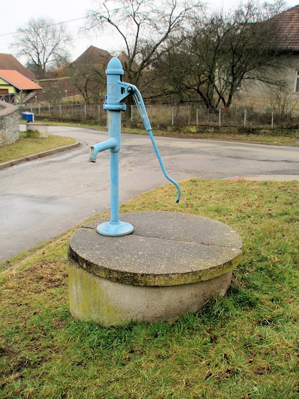 studna Pod školou (8044) - únor 2014