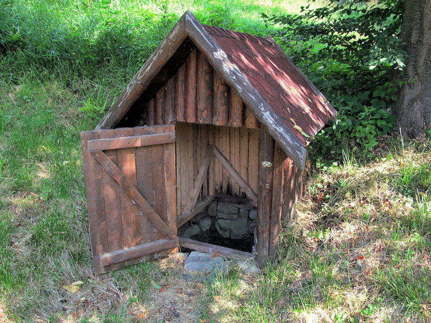 studánka Hradišťan (8244) - červenec 2022