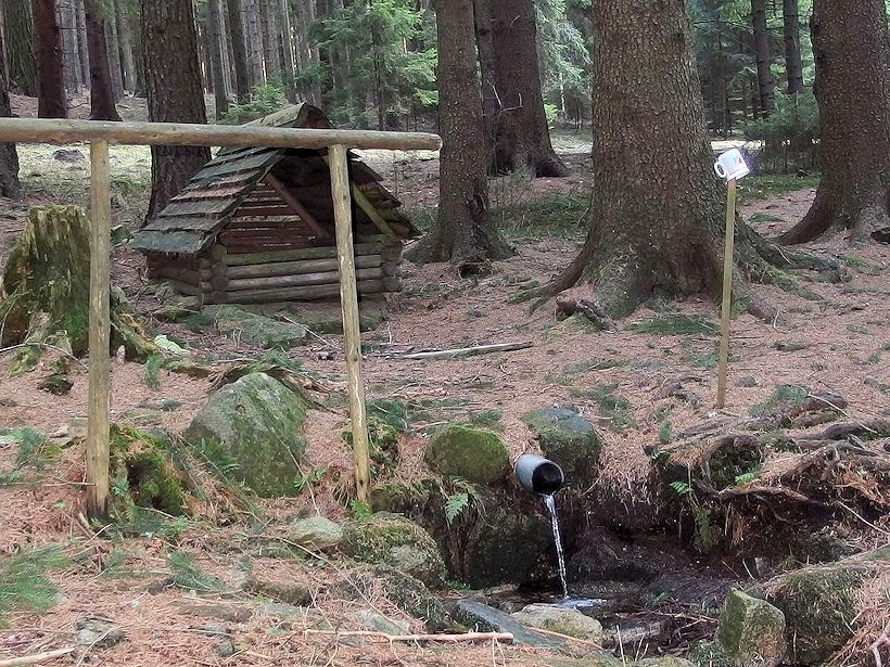 studánka U pátého dne (8268) - duben 2014