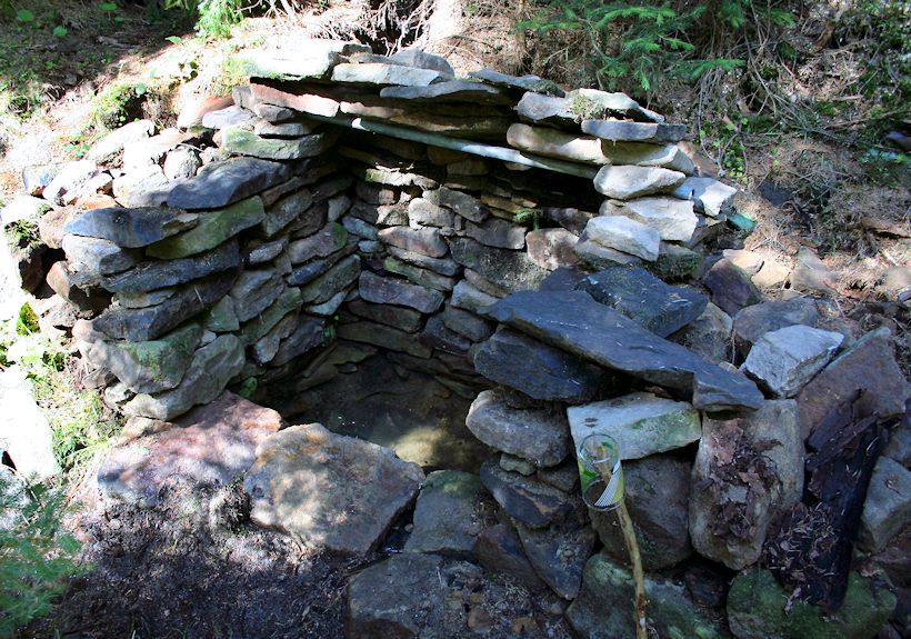 Němcova studánka (8370) - duben 2014