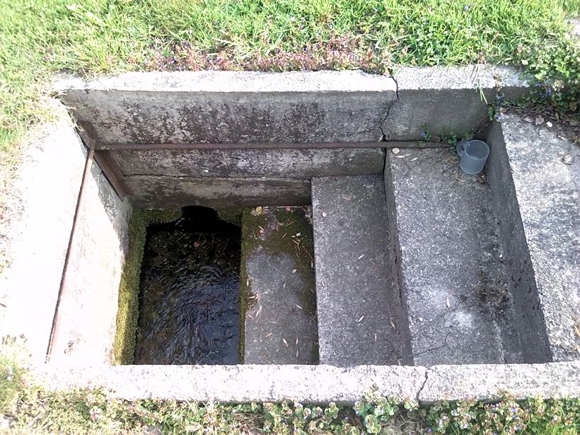 studánka Pod vošticí (8379) - duben 2014