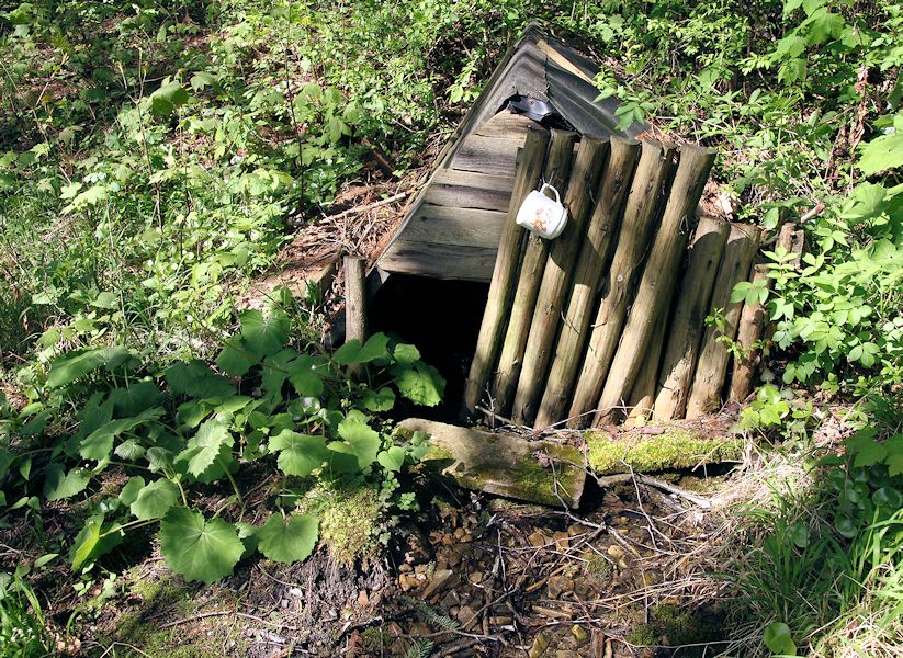 studánka U Krmelce (8402) - duben 2014