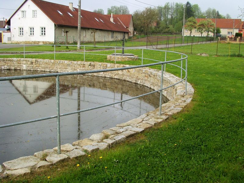 studna bez jména (8413) - duben 2014