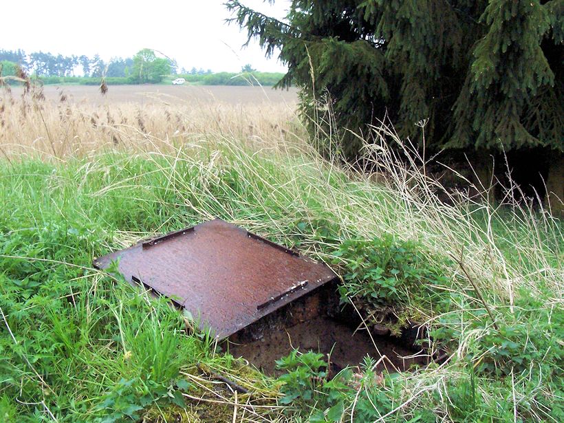 Komušínská studánka (8430) - květen 2014