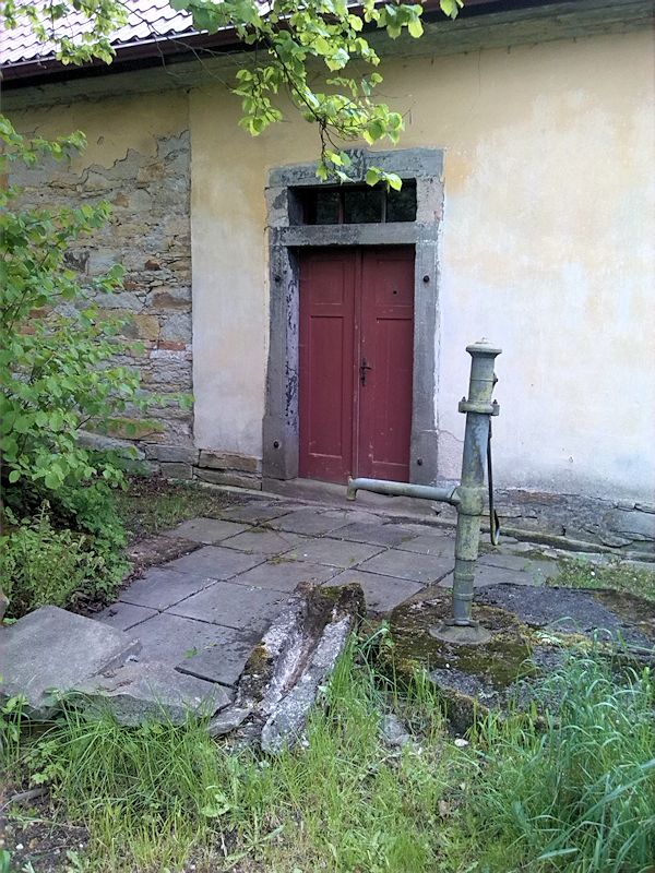 studna V Luhu (8465) - květen 2014