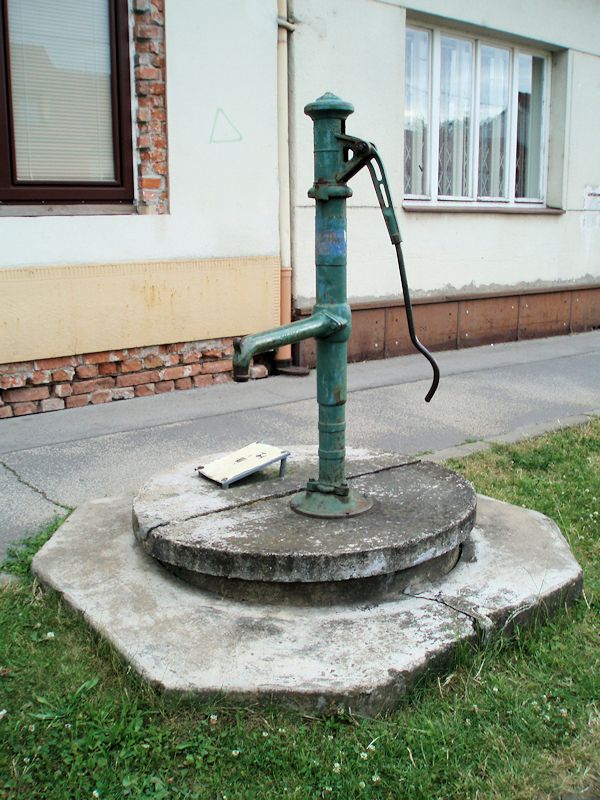 studna bez jména (8747) - červen 2014