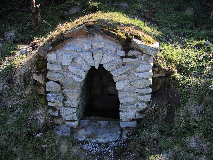 studánka U Kváskovic (8841) - červenec 2014