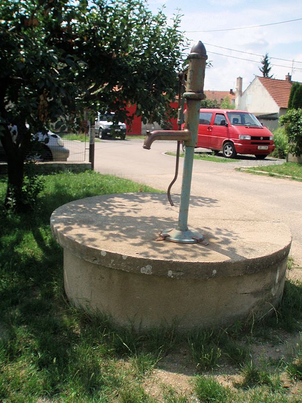 studna bez jména (8885) - červenec 2014