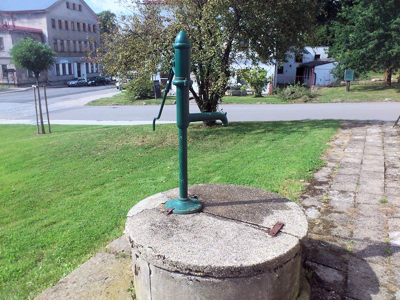studna bez jména (8897) - červenec 2014