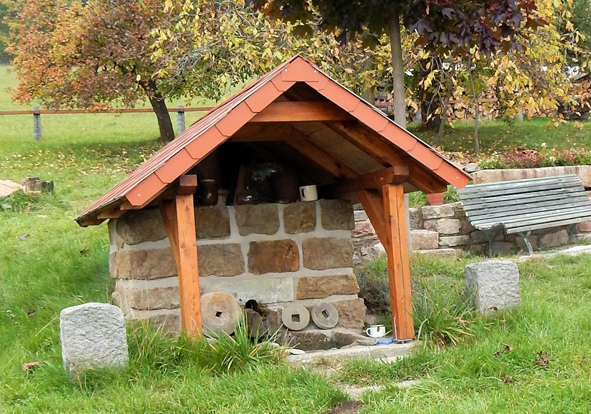 studánka Nad kapličkou (10208) - říjen 2015