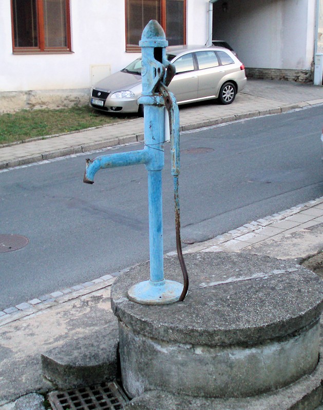 studna bez jména (10221) - říjen 2015