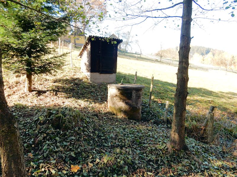 studánka Mokrá louka (10253) - listopad 2015