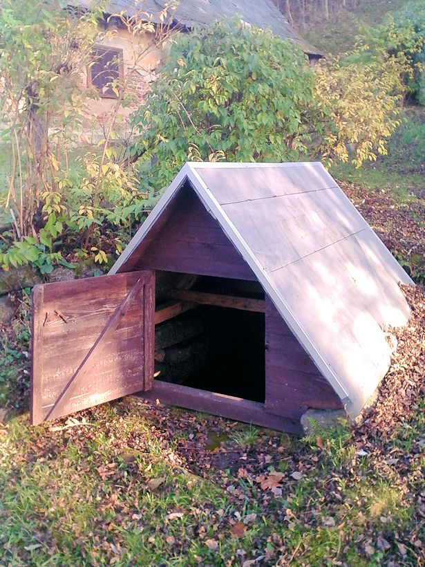 studánka Pod kapličkou (9236) - listopad 2014
