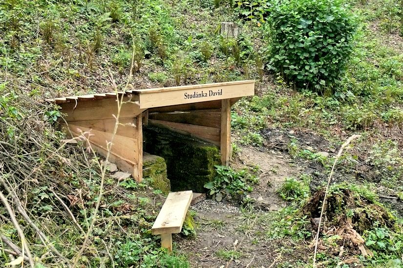 studánka Na Pile (9342) - prosinec 2014