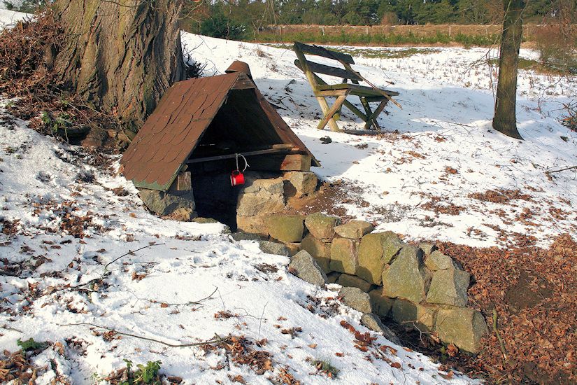 studánka Pod Malým Hejkem (9482) - únor 2015