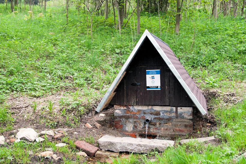 studánka Na Hraničkách (9884) - květen 2017