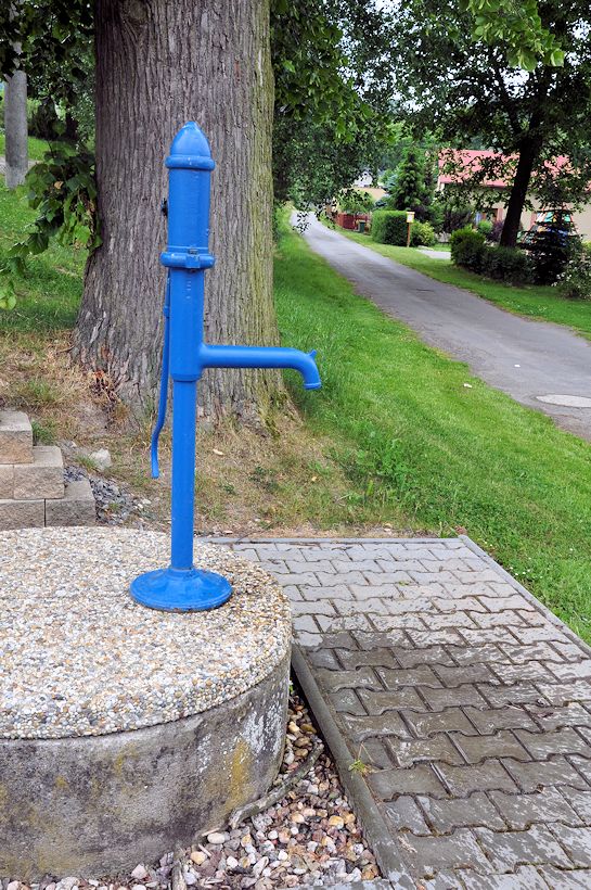 studna bez jména (9900) - červen 2015