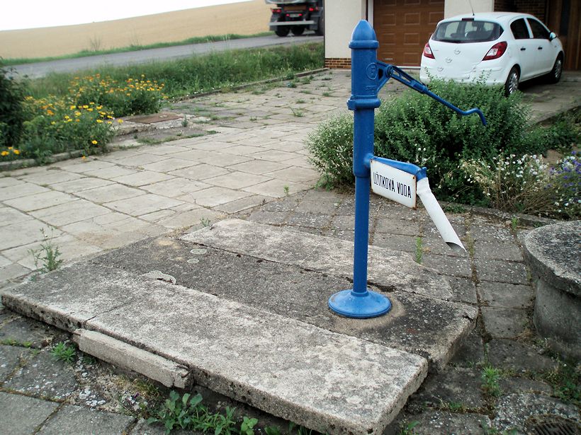 studna bez jména (9976) - červenec 2015