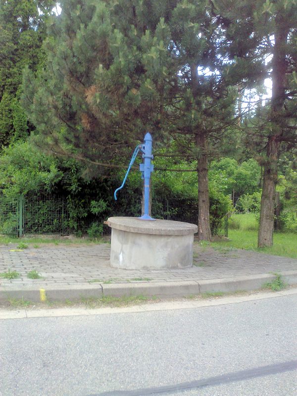 studna U památníku (10789) - červen 2016