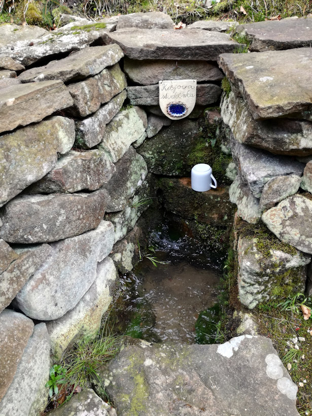 Kájova studánka (10835) - duben 2017