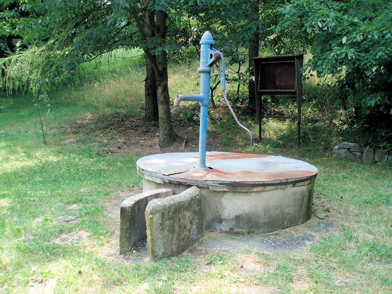 studna bez jména (10881) - červenec 2016