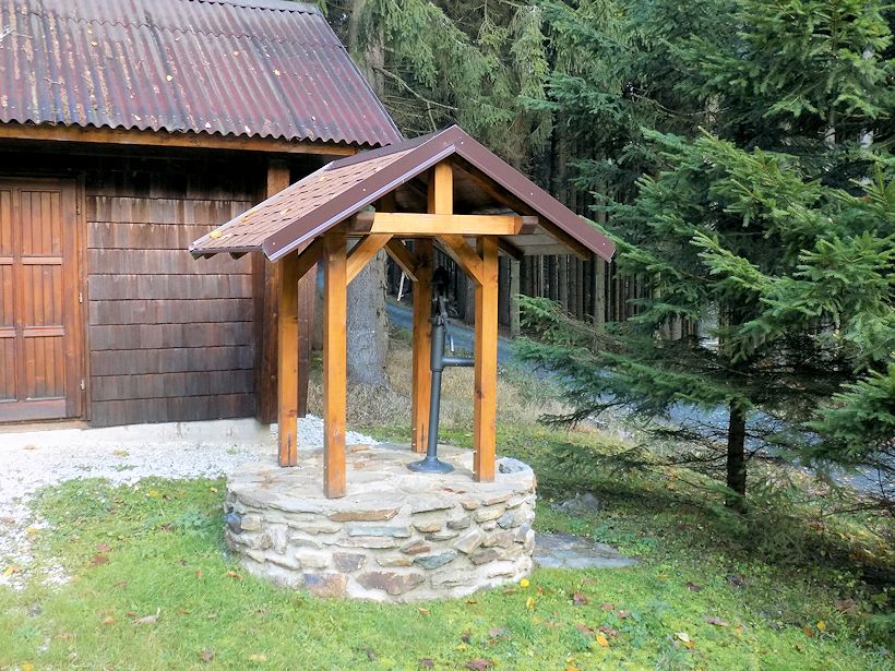 studna U lovecké chaty (11057) - listopad 2016