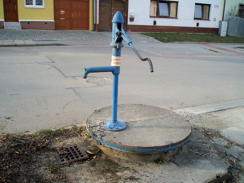 studna bez jména (11163) - březen 2017