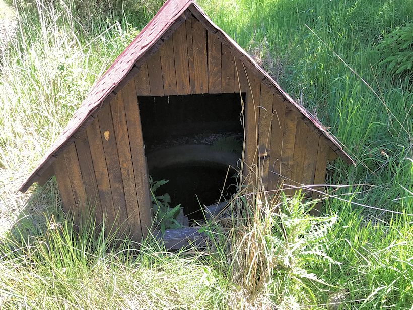 studánka bez jména (11344) - květen 2017