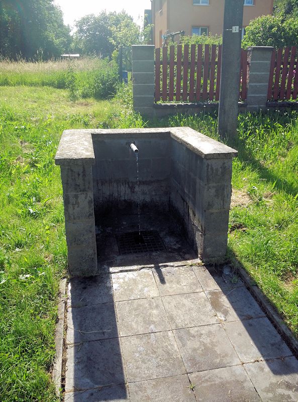 studánka U zastávky (11384) - červen 2017