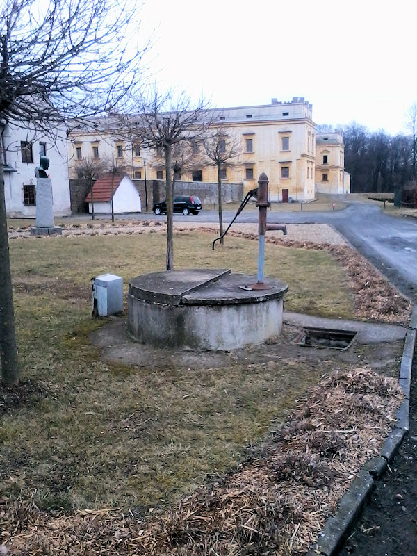 studna U zámku (11879) - březen 2018
