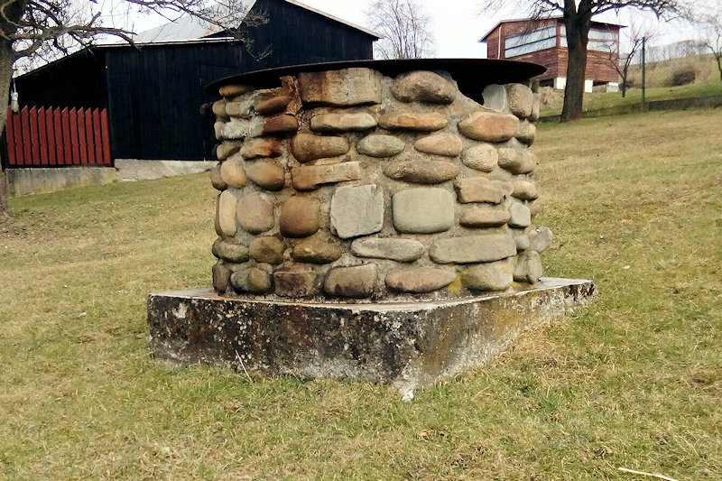 studna bez jména (11909) - březen 2018