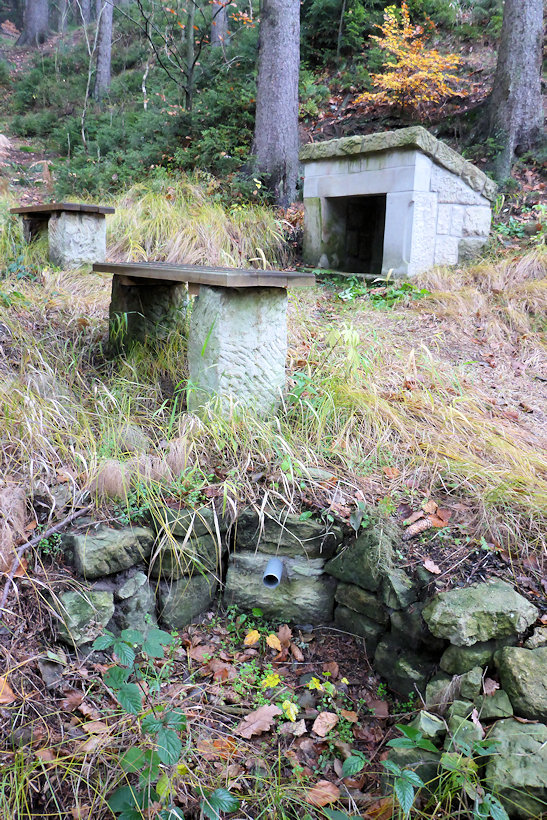 studánka Na Potokách (13075) - listopad 2019
