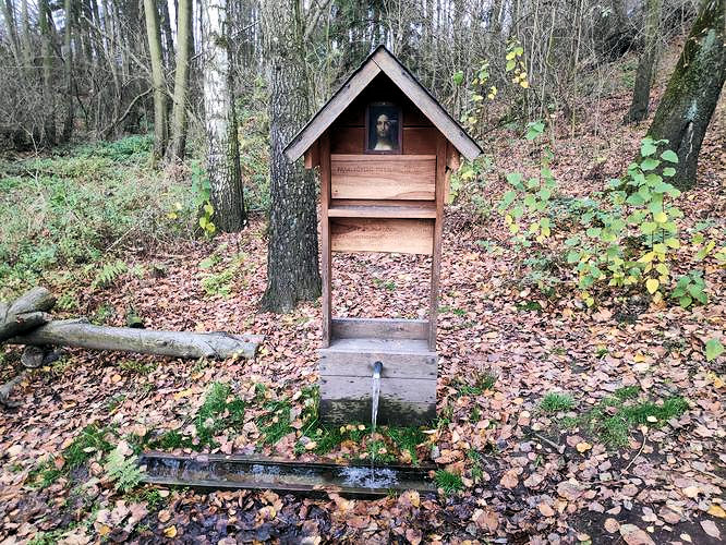 studna Rothschildovy studny (13086) - listopad 2019