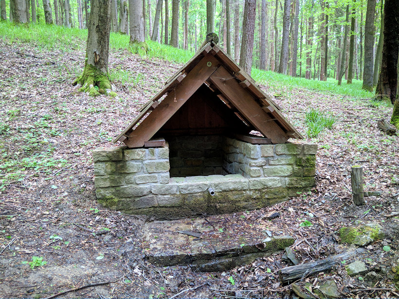 studánka Ostřice (13340) - květen 2020